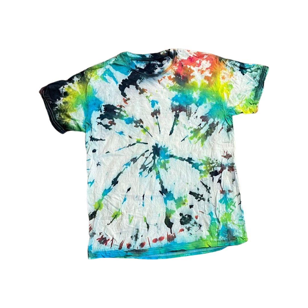 Packen Sie Tie-Dye-T-Shirts für einen Tag ein
