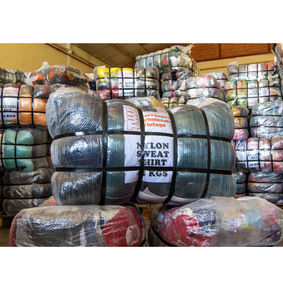 bale-nylon-sweatshirts-vintage